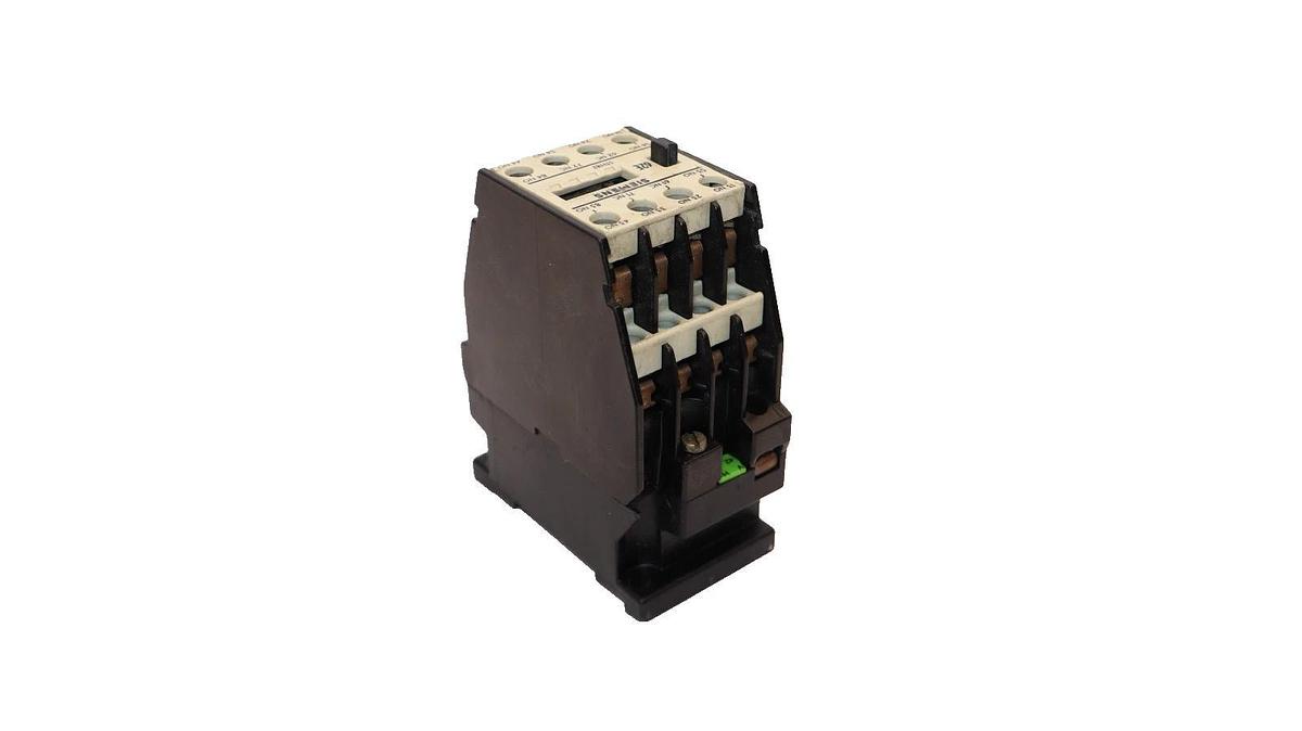 Used Siemens 3TH82 62-0A , 3TH8262-0A 42V 50/60Hz Contactor