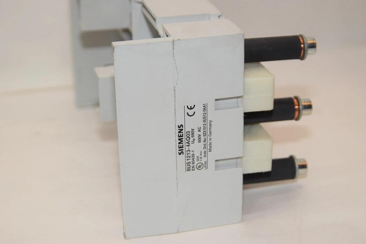 Used Siemens Busbar Adapter for Breaker 8US1213-4AQ03 8US12134AQ03 690v 600vac