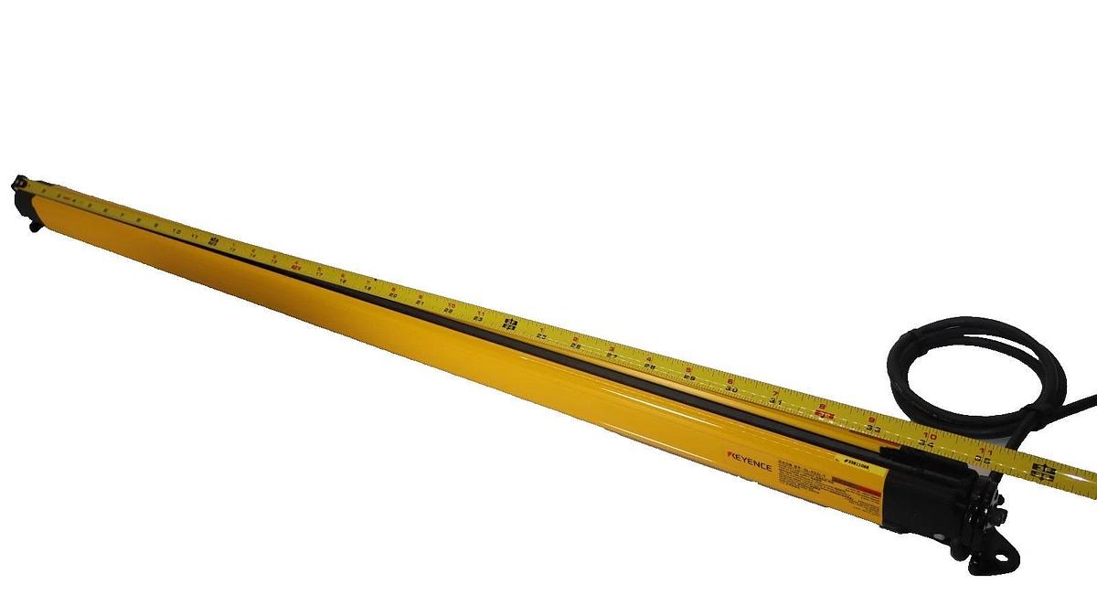 Used Keyence GL-R22L-T , GLR22LT 24V 56mA Light Curtain Transmitter