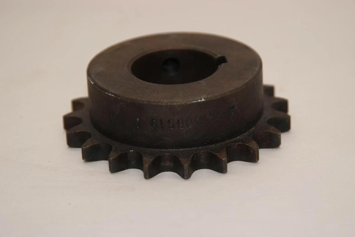 (NEW) MARTIN 40BS19 1-1/4" Bore 19 Teeth Sprocket