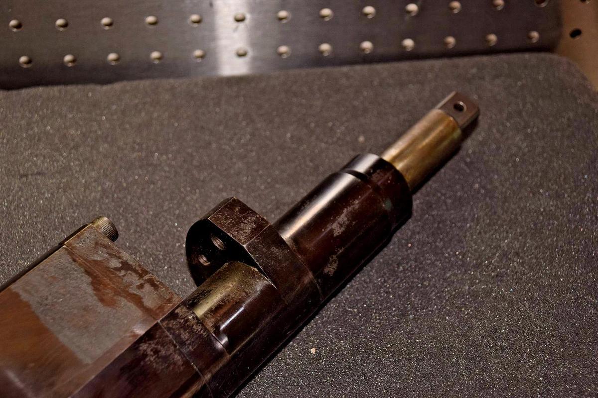 Used ATLAS COPCO BSM 28120A-R2.5 BSM28120A-R2.5 QMR62-46-RO 41V 7000rpm SERVO MOTOR