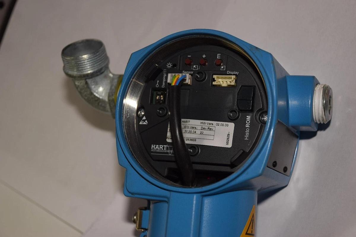 ENDRESS + HAUSER PMP75-29398/101 550-PT-052 0-30psi PRESSURE TRANSMITTER NEW