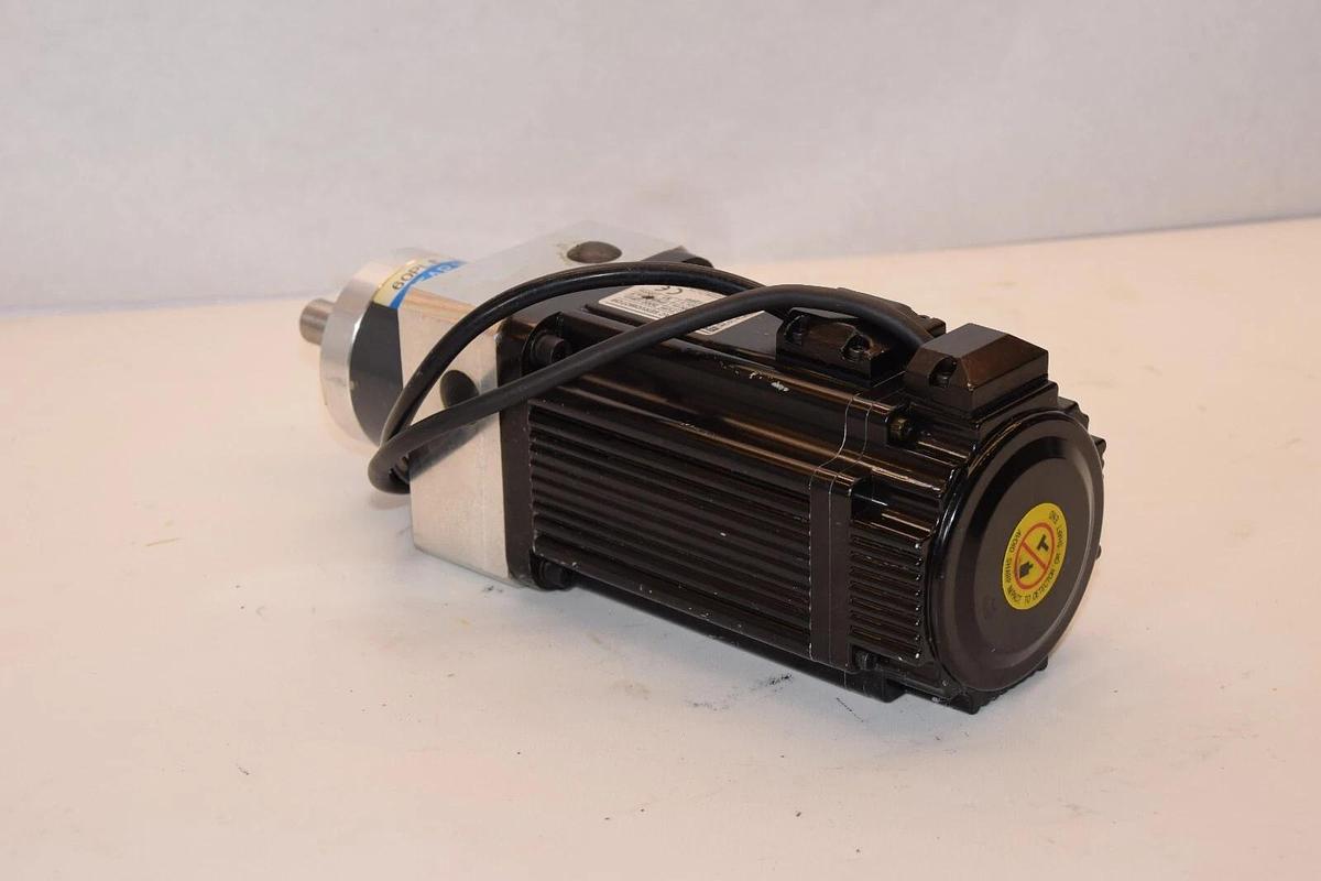 Used ESTUN EMJ-08APA22-TVP 3000rpm 0.75kW 4.0A Servo Motor