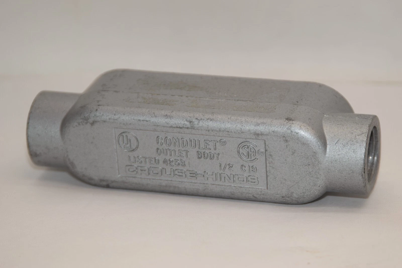 (NEW) CROUSE HINDS 1/2 C19 Condulet Conduit Outlet Body