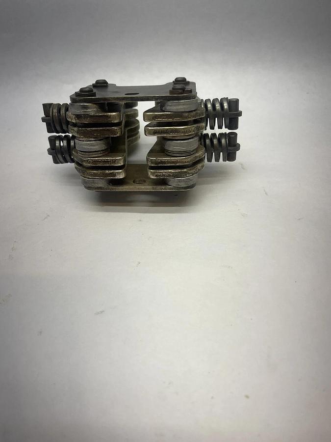 Used Cutler hammer Westinghouse  600A PRIMARY DISCONNECT ASSEMBLY