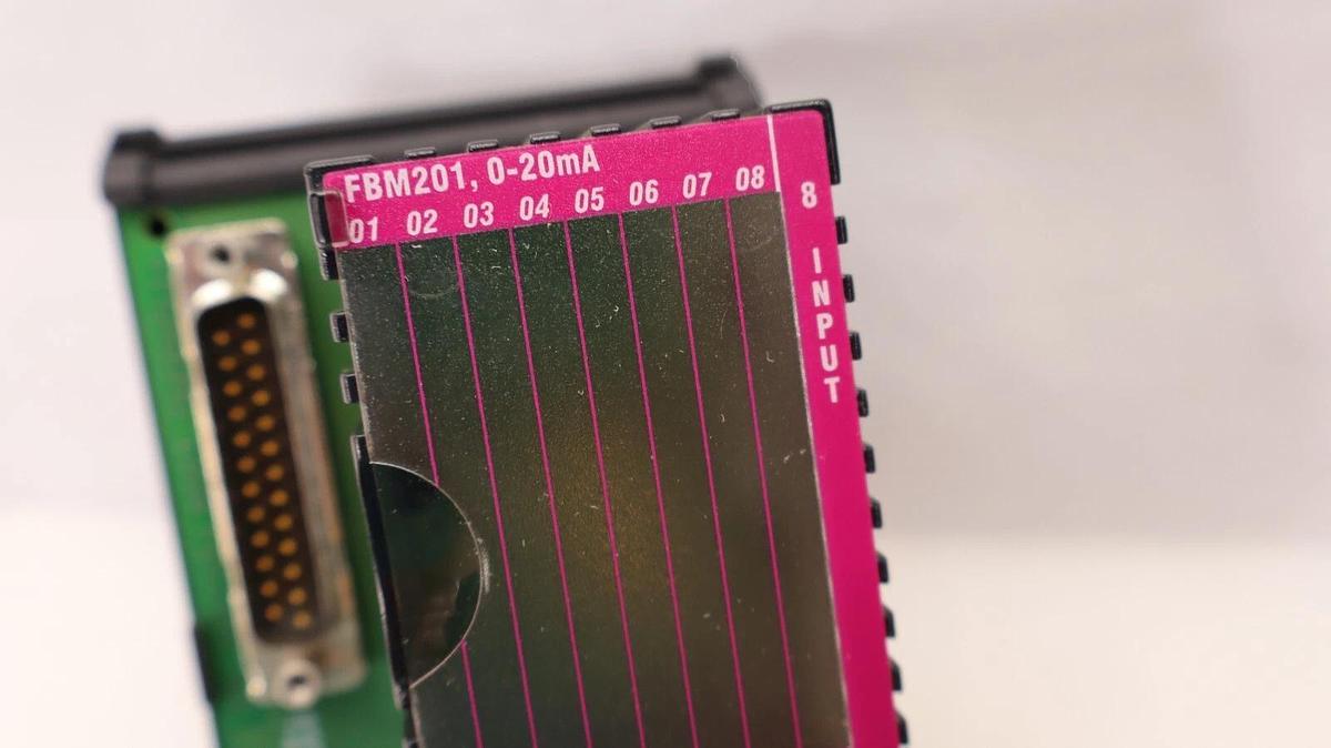 Used FOXBORO INVENSYS FBM201 P0916AP 0C RY0834 0-20mA 8pt 8 Input Module