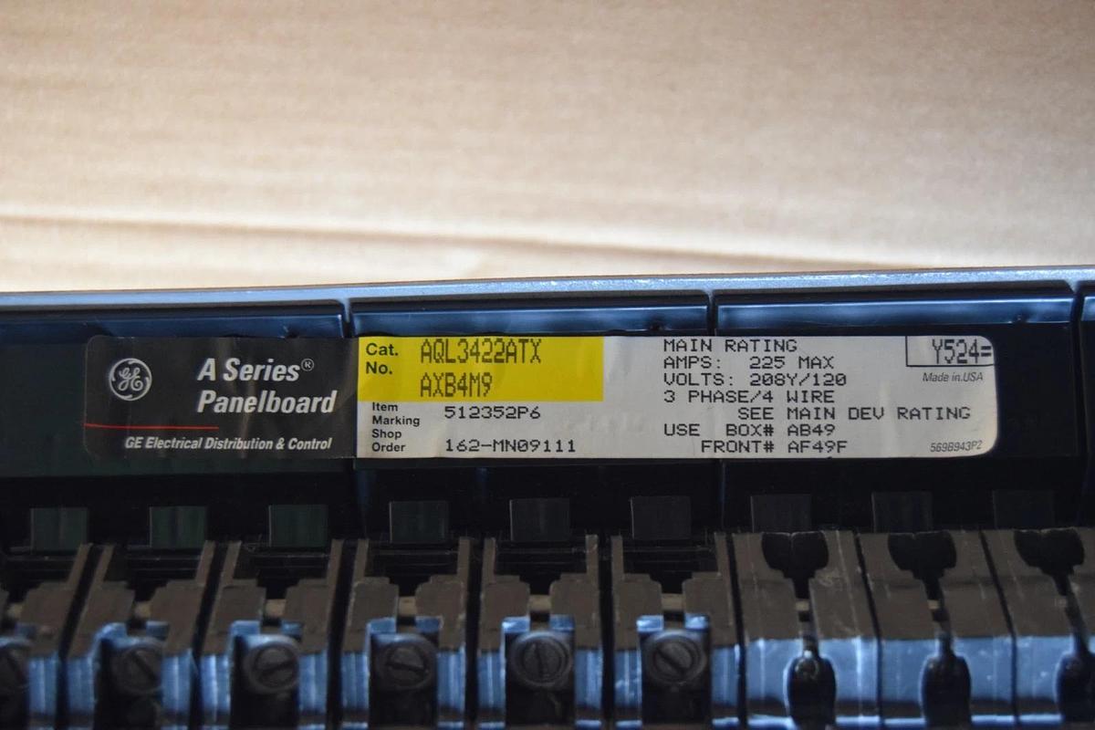 Used General Electric GE 225A  A-Series Panelboard Interior AQL3422ATX AXB4M9 3ph 4w
