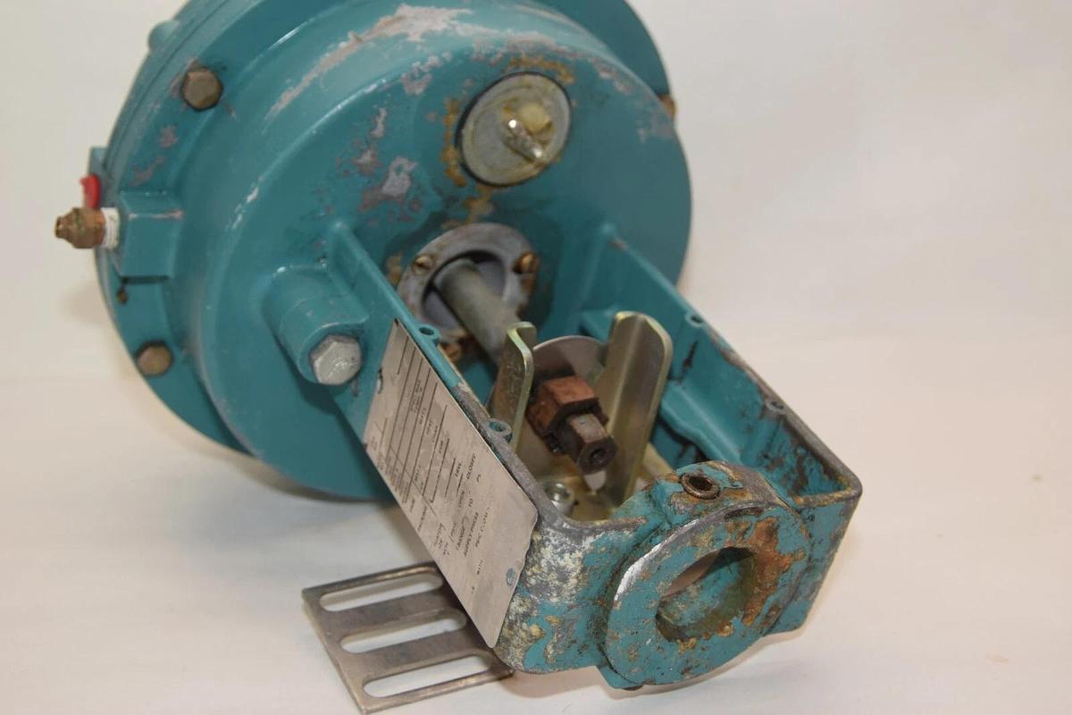 Used HONEYWELL 7942-276255001 05-R 1-1/2" 13 opens 5 closes 5-15psig Valve Actuator