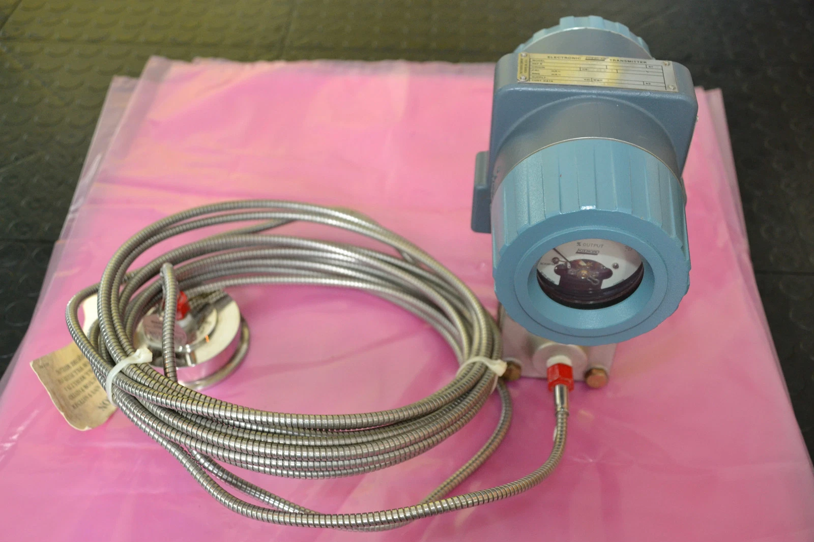 Used FOXBORO PRESSURE TRANSMITTER 821GM-IS1SM1-AM 821GM IS1SM1 AM 821GMIS1SM1AM