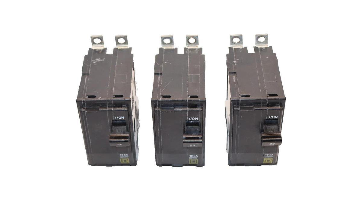 Used Square D Tipo/Q0B 2Pole 20A Amp Circuit Breaker (Lot of 3)
