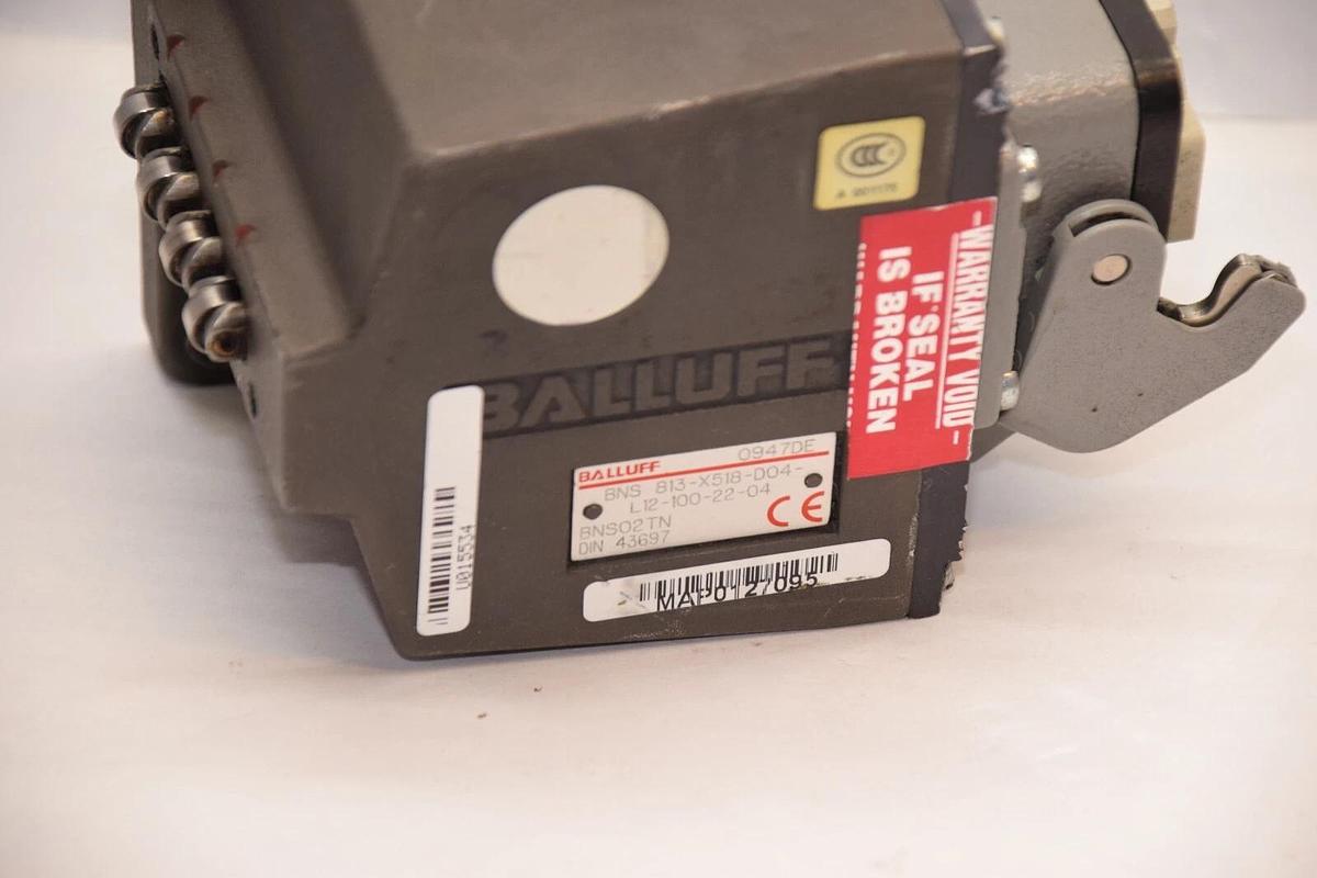 Used BALLUFF BNS-813-X518-D04-L12-100-22-04 BNS813X518D04L12 Mechanical Limit Switch