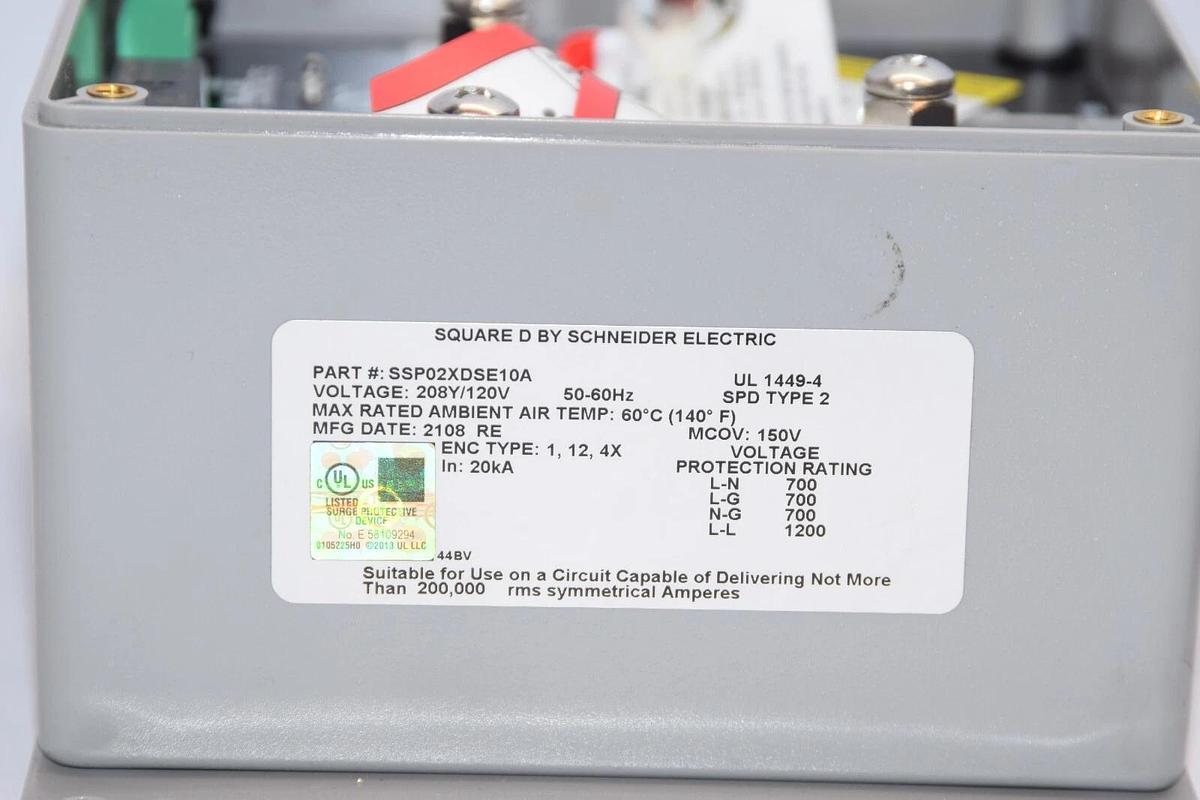 (NEW) SQUARE D SSP02XDSE10A XDSE 208Y 120V Type 2 Surge Protector *Cracked Case*