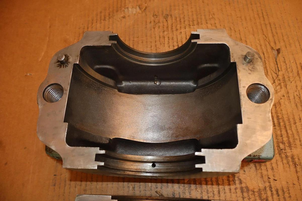 Refurbished SKF Pillow Block Bearing HOUSING only BFF-3-3/16 3-3/16" BFF3-3/16 (Refurbished)
