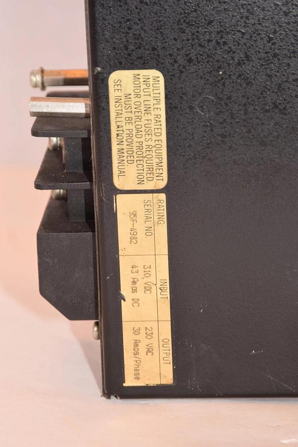 Used KOLLMORGEN  BDS4A-230J-0001/604B3 / BDS4A230J0001604B3  Industrial Servo Drive