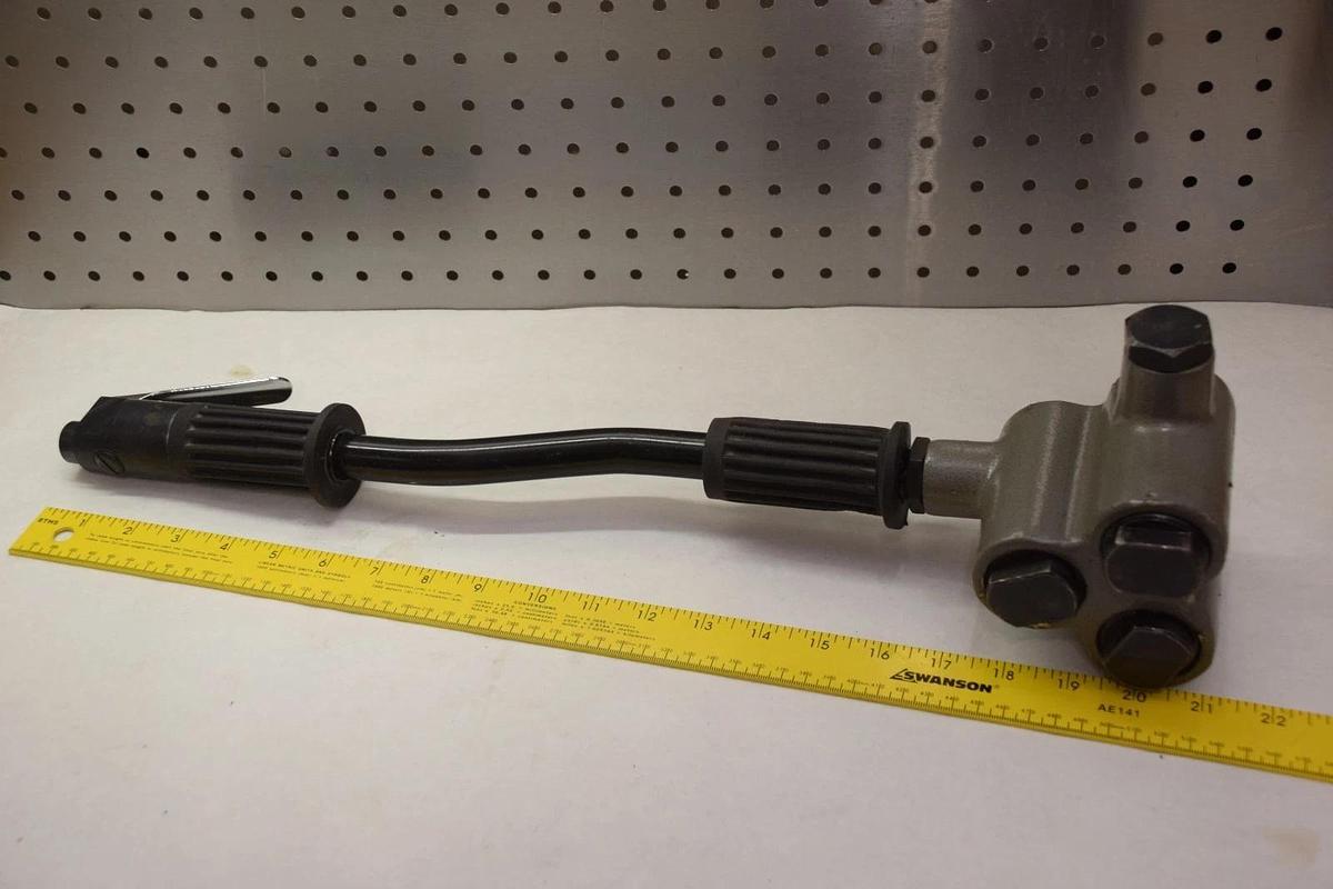 Used Taylor Pneumatic Concrete Scaling Hammer T-7604A T7604A