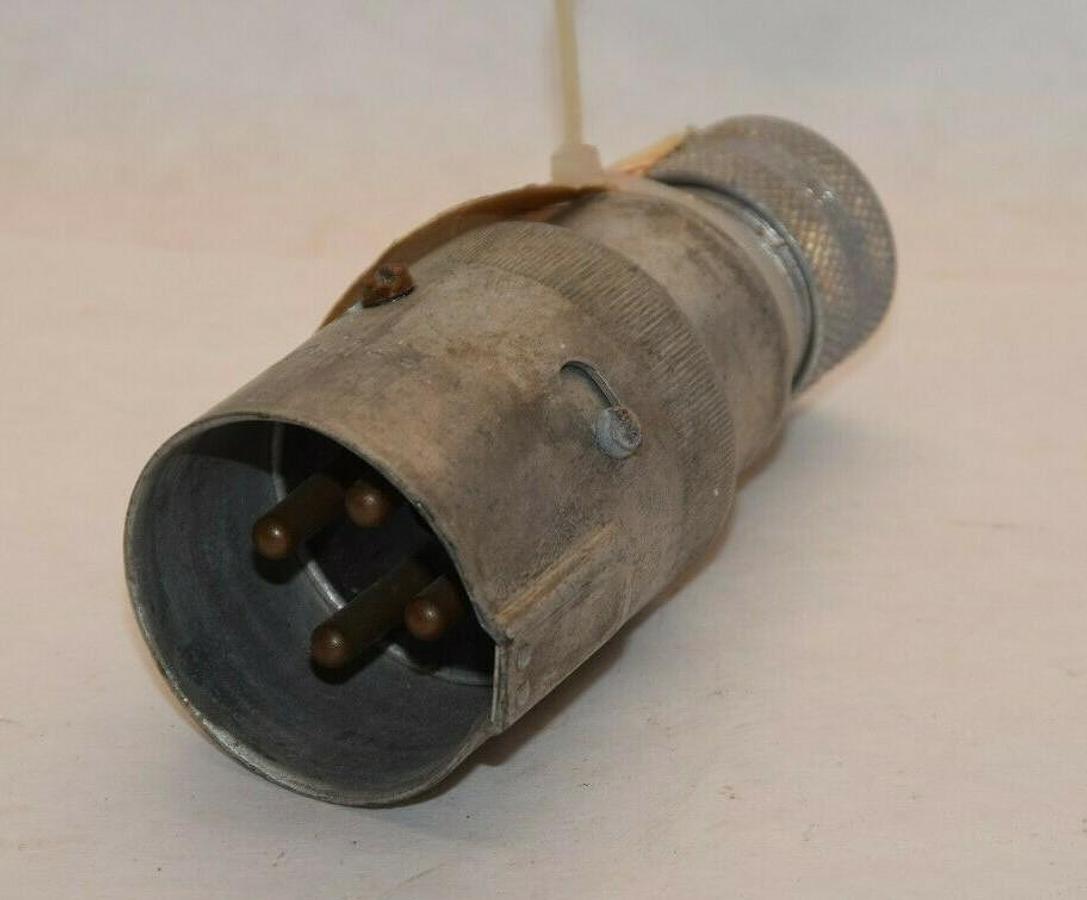 (NEW) PYLE NATIONAL Triploc DB Series 4 Pin Plug