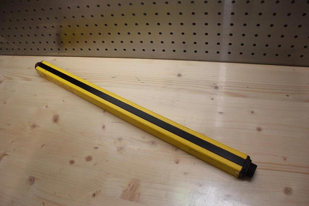 Used STI MS4320B-2 MINISAFE 20" RECEIVER SAFETY LIGHT CURTAIN