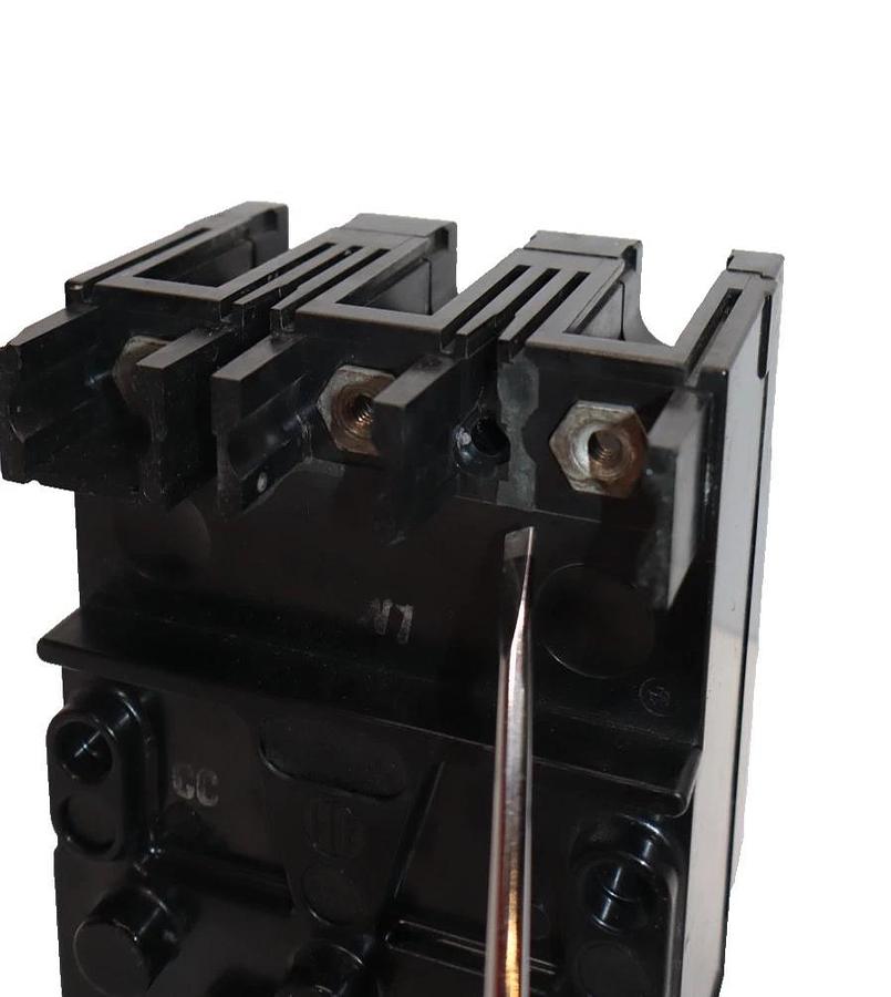 Used ITE Circuit Breaker 70A 70 Amp 3 Pole ET-1577 ET1577 AW-27 240v