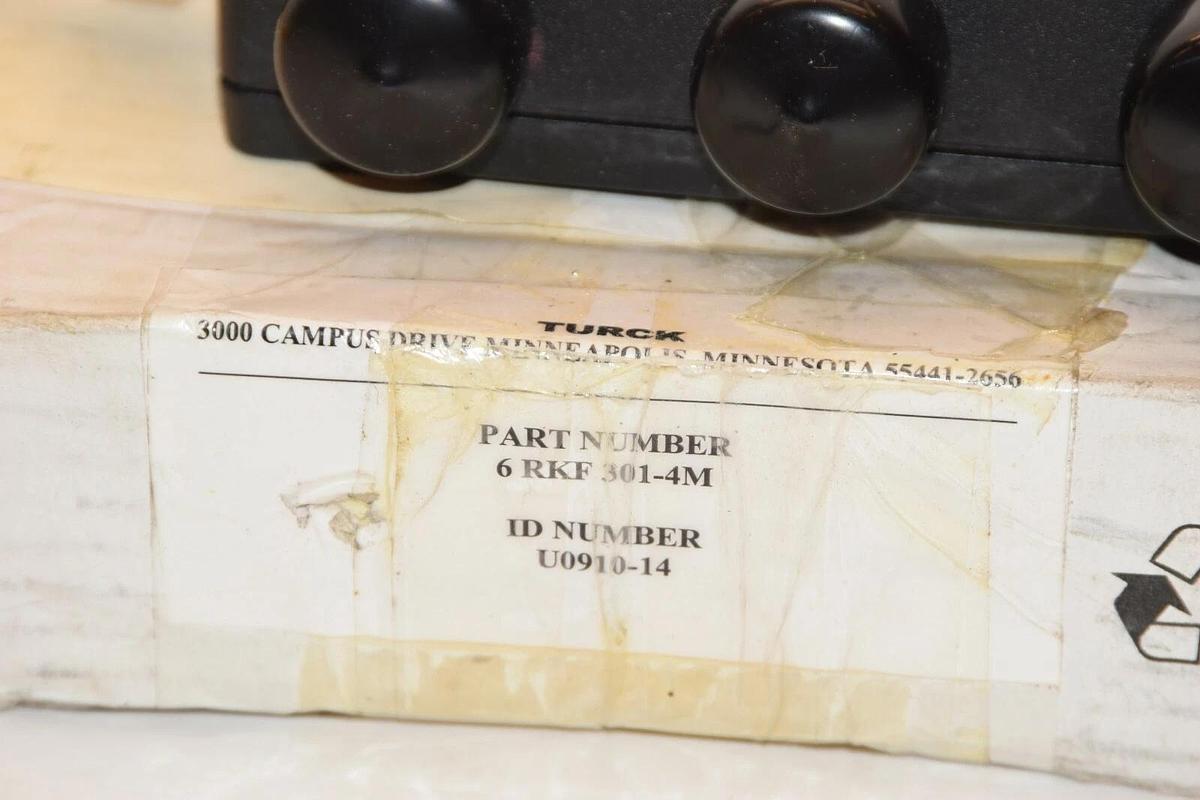 (New) TURCK 6RKF301-4M 6 RKF 301-4M U0910-14 Minifast MultiBox Connector