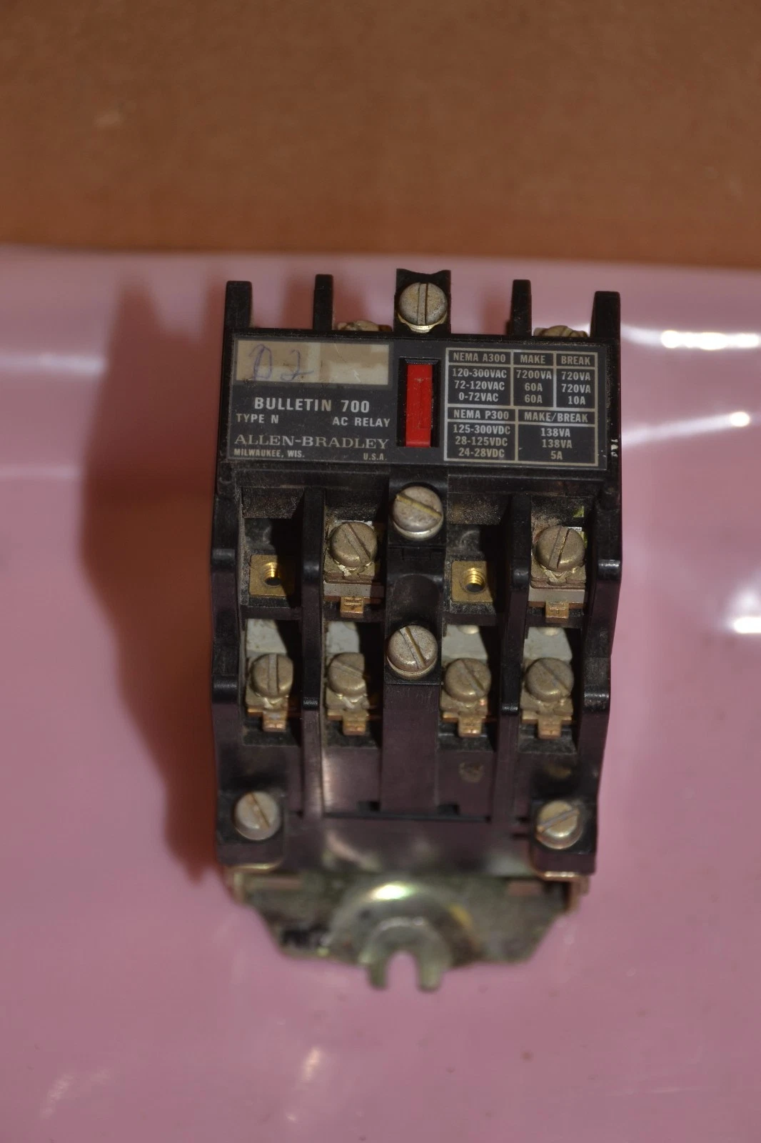 Used ALLEN BRADLEY CONTACTOR 700-N600A24 700N600A24 700 N600A24 SER. C TYPE N