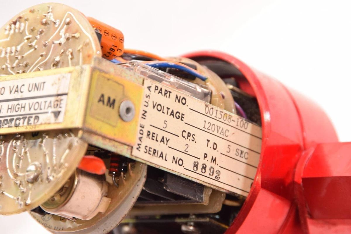 Used Det-tronics UV Fire Detector Controller  U7600B4722  U7600 B4722 120V