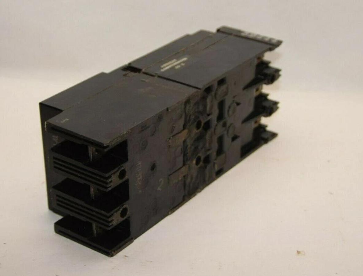 Used GE GENERAL ELECTRIC TB13070AW 70A 70 Amp 70A 600Vac 3P Circuit Breaker