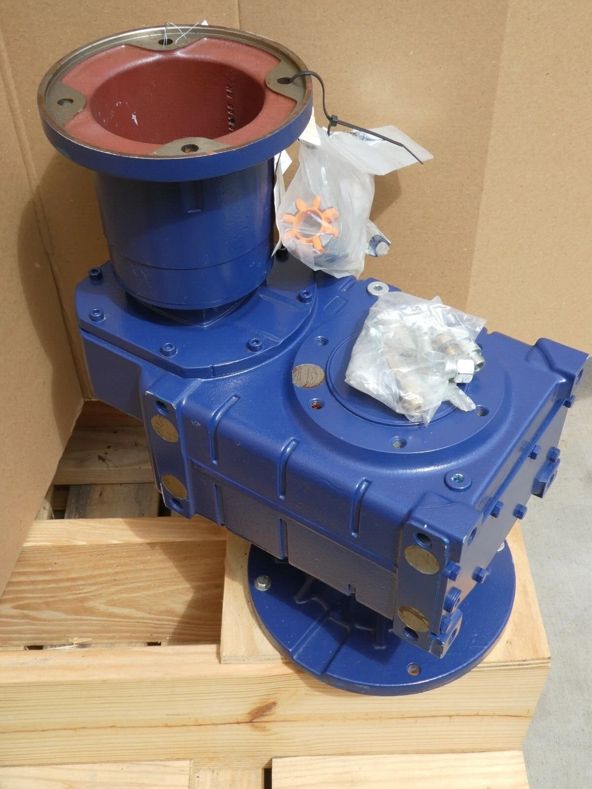 New, Siemens Flat Gearbox 2KJ1911-0F for Ekato 1-1731 2KJ1911-OF Motox