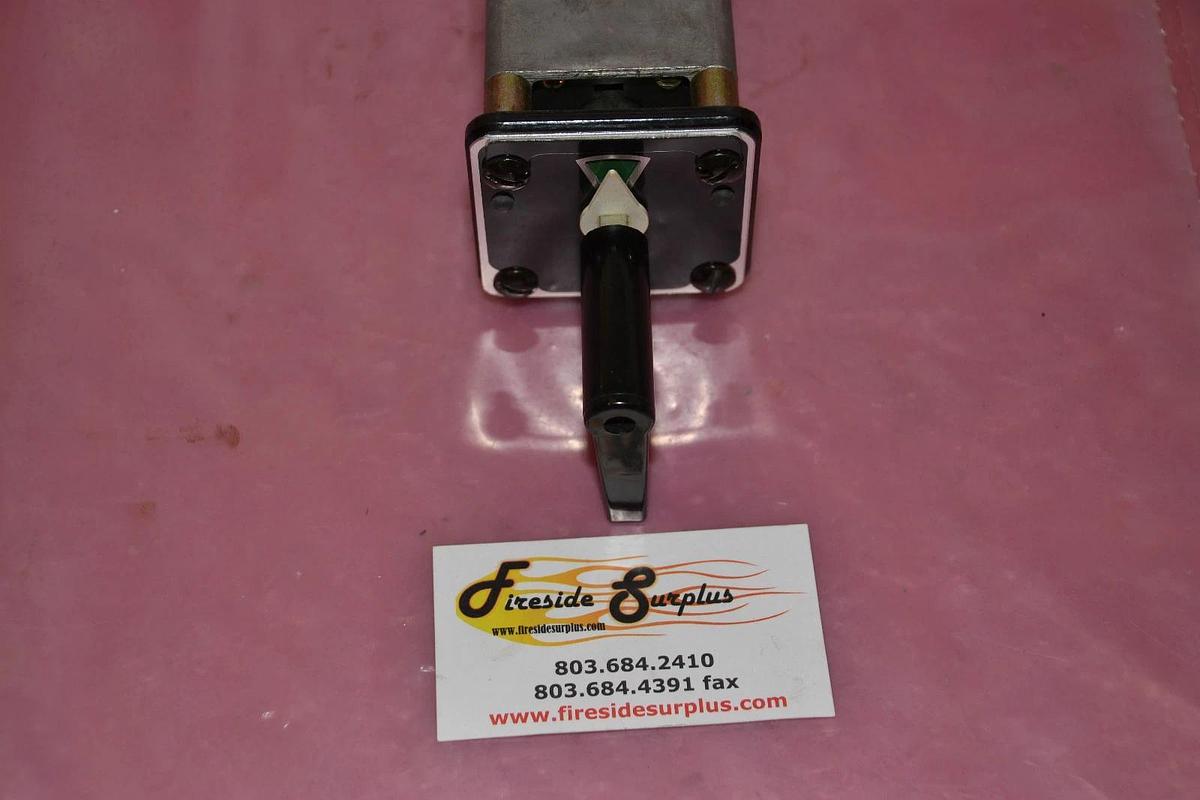 Used GENERAL ELECTRIC TYPE SBM SWITCH E4D47P1F1P1
