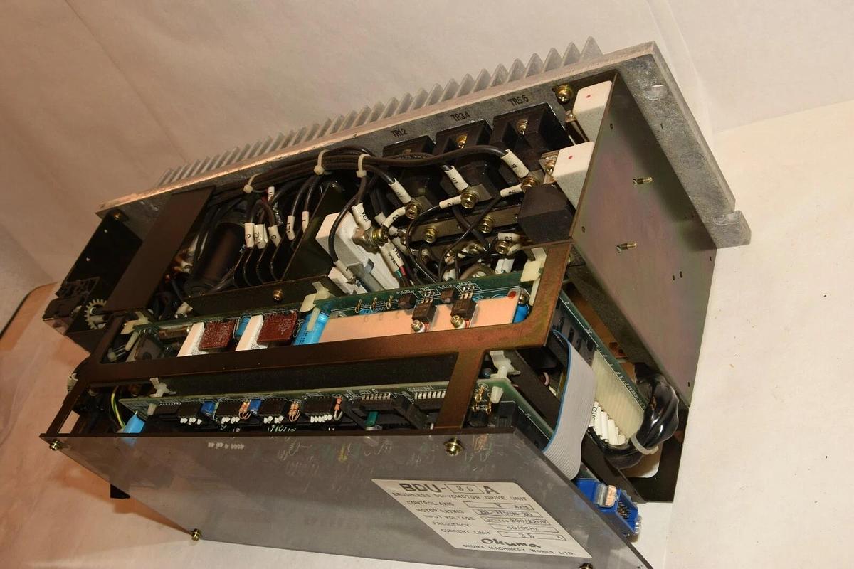 Used OKUMA BDU-30A BDU30A BL-H50E-80 3Phase 200/220V 50/60Hz 25A Servomotor Drive