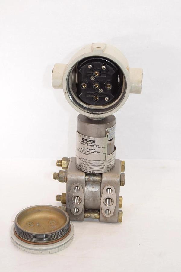 Used SCHLUMBERGER PDH3000-030-22-11-XX-XX-13 30Vdc 0/030 PSID Pressure Transmitter
