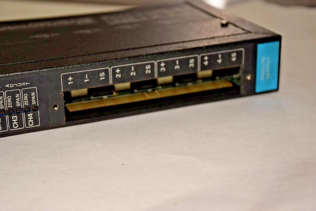 Used SQUARE D SY/MAX ROM-121 ROM 121 8030 SERIES B NO WIRE PLUG OUTPUT MODULE