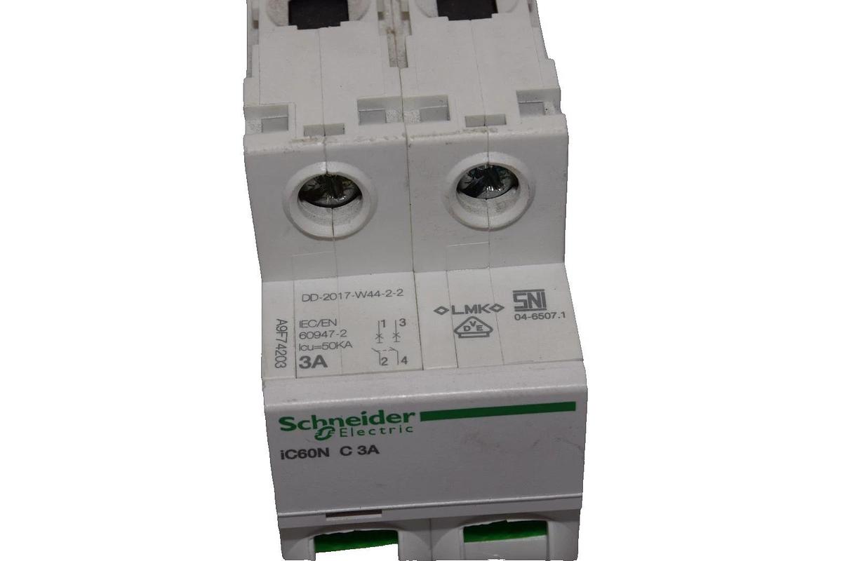 Used SCHNEIDER ELECTIRC iC60N C 3A 2 Pole 2P 400V Miniature Circuit Breaker