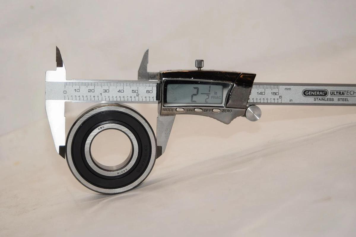 (NEW) GBC GENERAL BEARING 24018 Ball Bearing