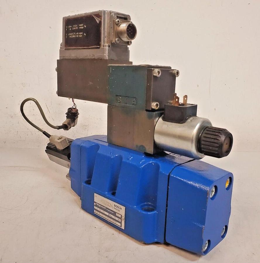 Used BOSCH 0 811 402 072 0811402072 3...80 bar 24V Proportional Valve