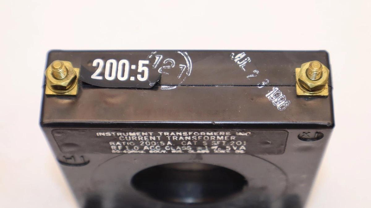 Used INSTRUMENT TRANSFORMERS SFT-201 Cat 5 200:5 200:5A Ratio Current Transformer