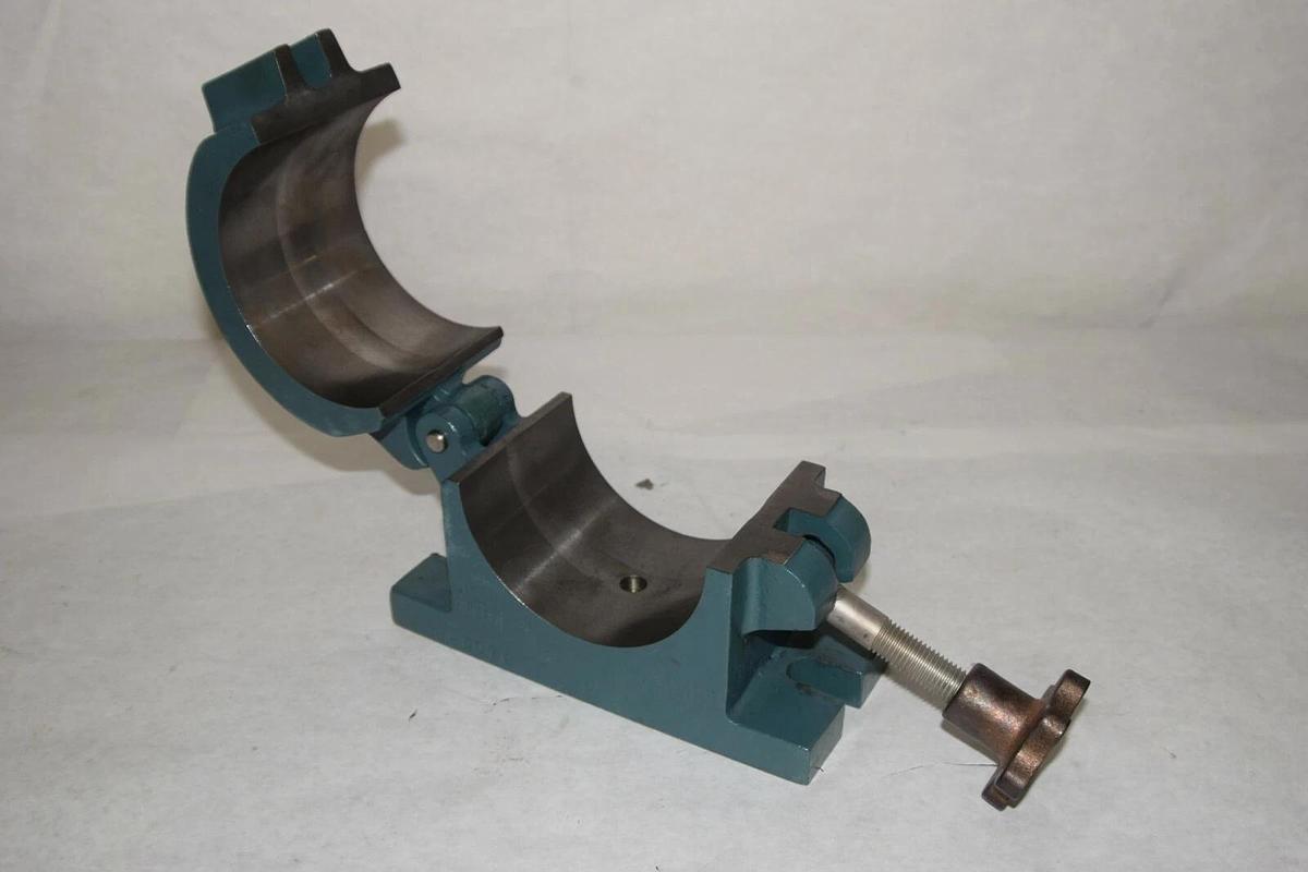 Used (New) Dodge HS2-HC-569 HS2HC569 067135 Hinged Cap Barring Housing