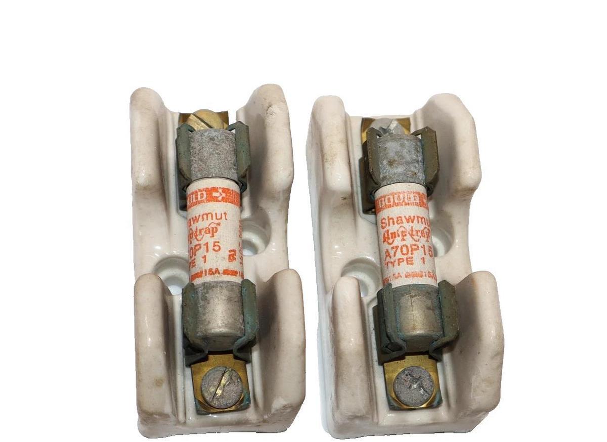 Used Buss / Bussmann 1976-1 , 19761 30A 700V Porcelain Fuse Holder (Lot of 2)