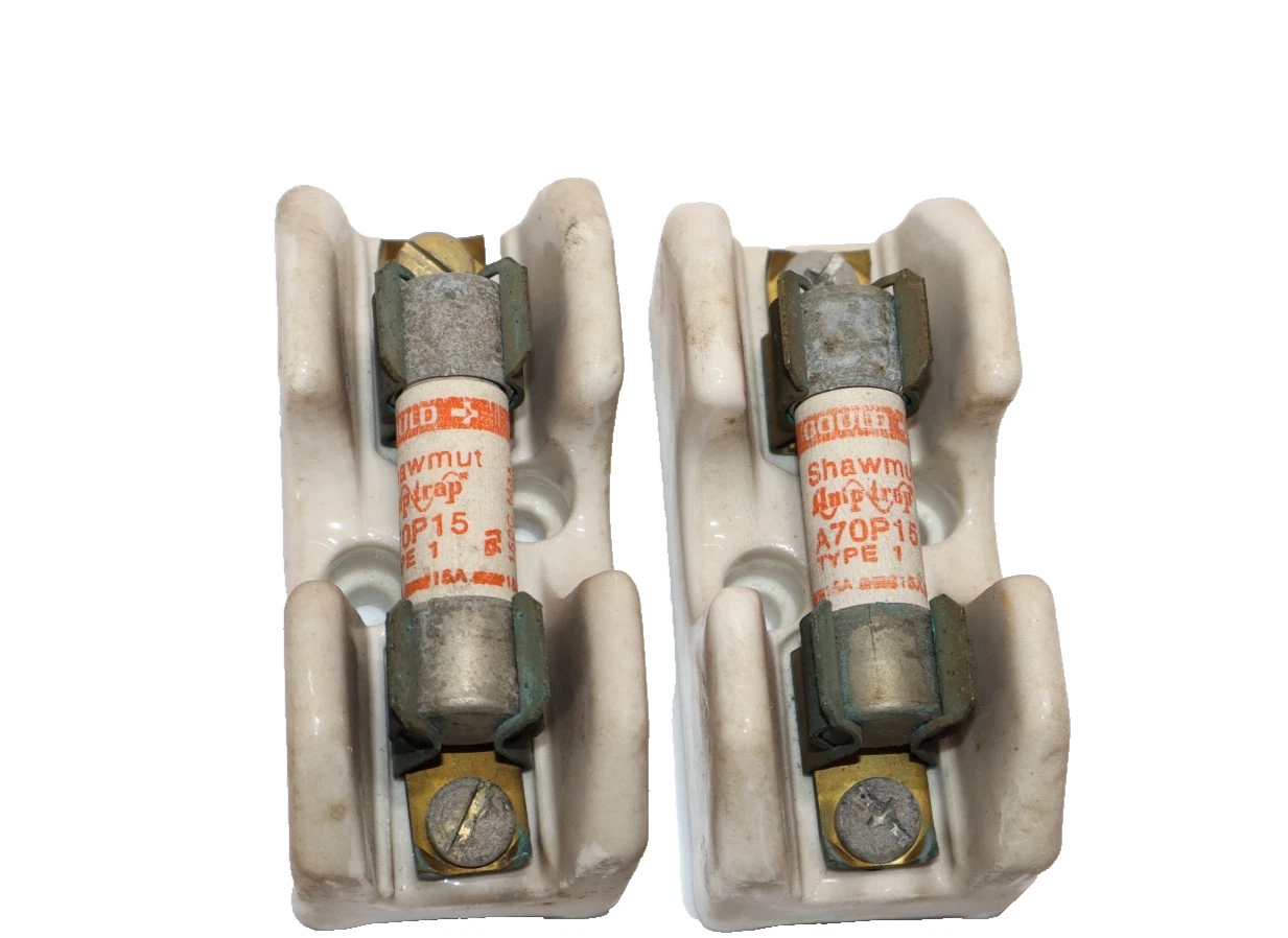 Used Buss / Bussmann 1976-1 , 19761 30A 700V Porcelain Fuse Holder (Lot of 2)