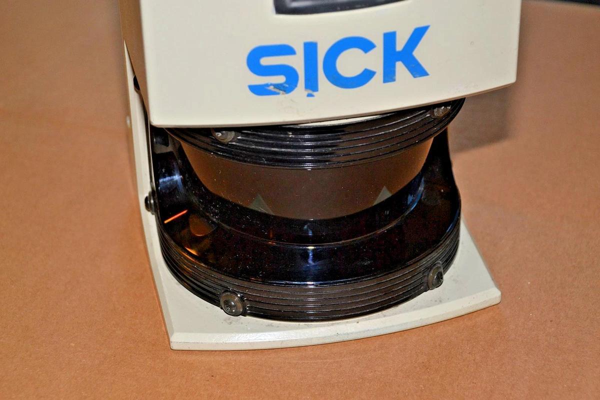 SICK LASER SCANNER LMS291-S14 LMS291 S14 LMS291S14 1 025 329 24vdc (NEW)