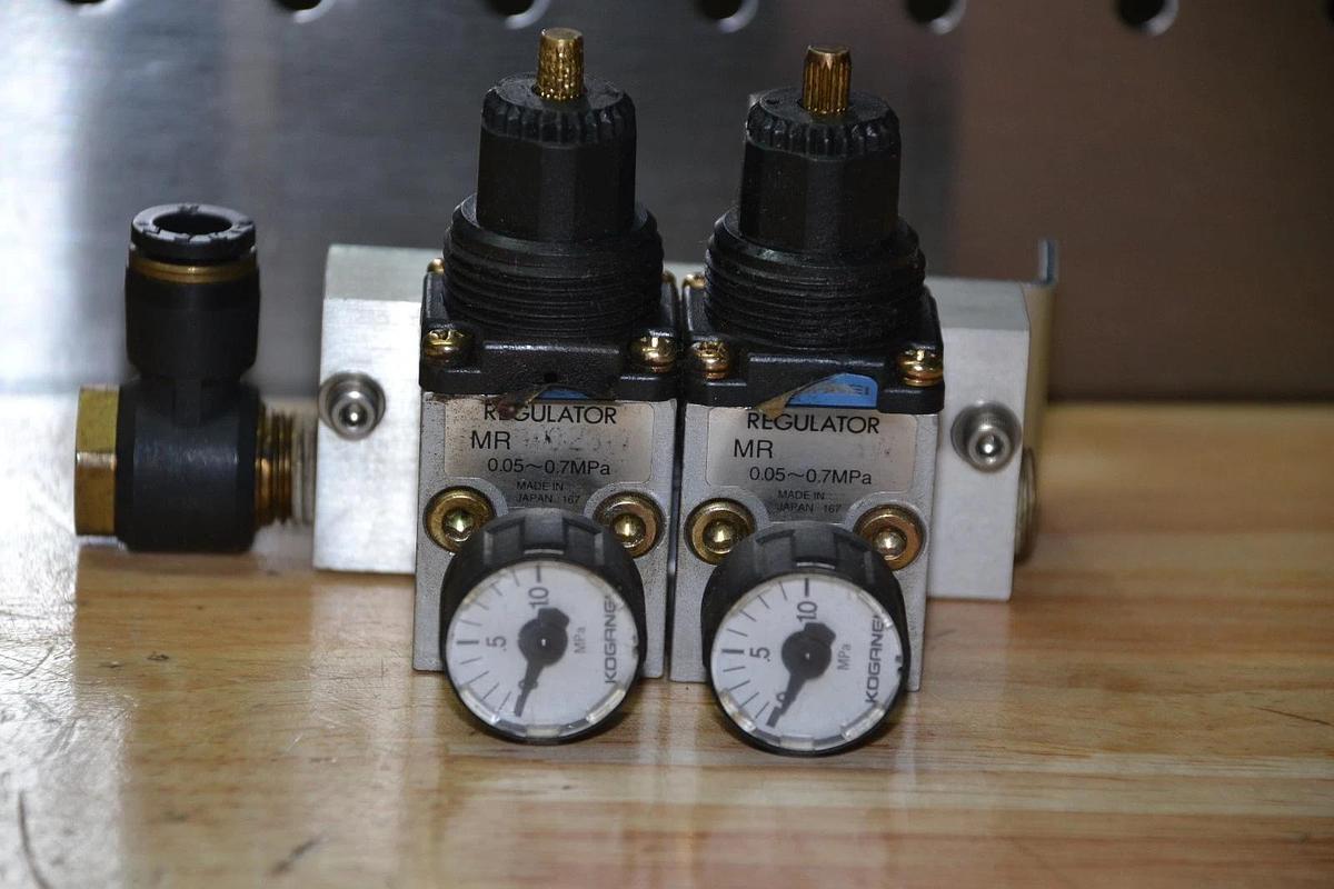 Used KOGANEI R100M2A-58W MANIFOLD REGULATOR W/MR100-23W