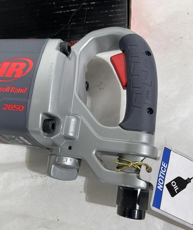Used INGERSOLL RAND 2850MAX-6  1in Drive D-Handle Air Impact 2100 Ft./Lbs. Torque 6" 663023139647