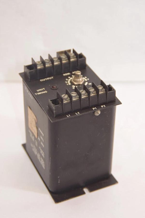 Used ISSC 1260-1FC 115V 50/60Hz 10 Amp Moton Detector