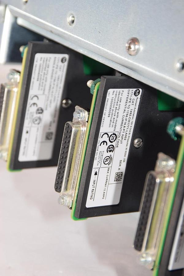 Used ALLEN BRADLEY 1492-MUA3-A10-A13 Conversion Mounting Assembly