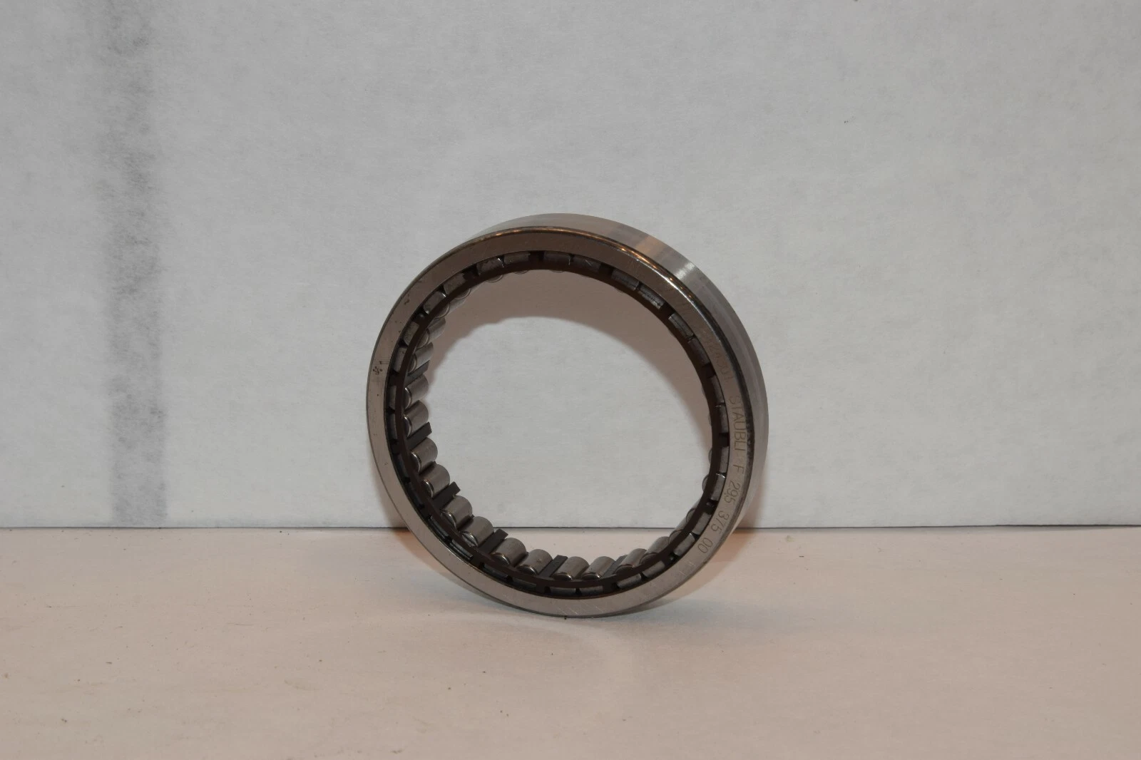 NEW INA F-124301 F 295 375 00 F29537500 STAUBLI ROLLER BEARING