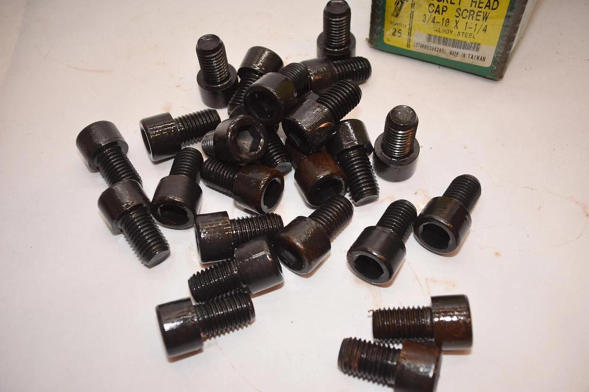 (NEW - Box 25) EZ SOCKETS 3/4"-10x1-1/4" Alloy Steel Socket Head Cap Screw