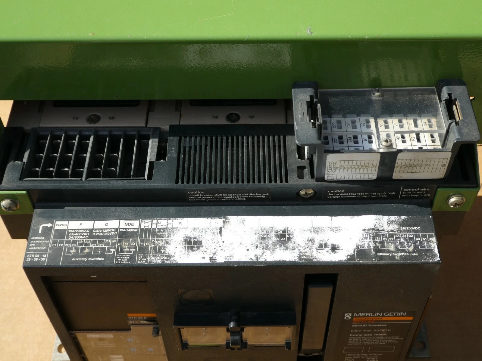 Used Merlin Gerin MP16H2 1600A Masterpact Circuit Breaker 1600 Amp w/ Shunt MP16 H2