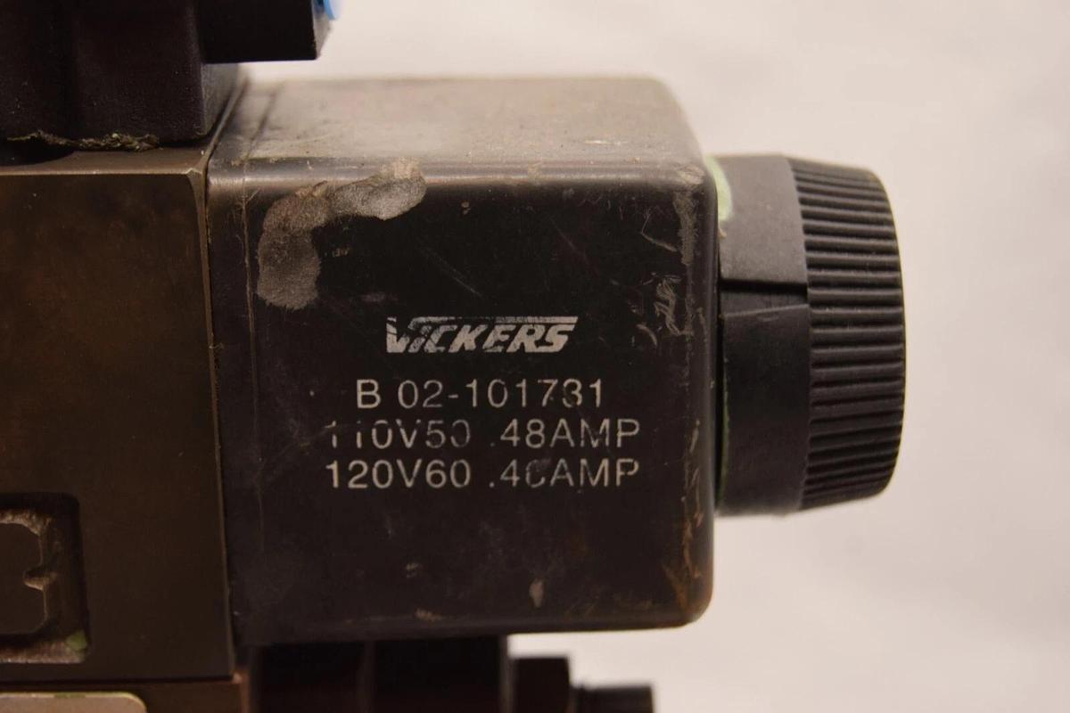 Vickers Directional Control Valve DG5S82C2TMFWB530 DGMFN-3-3Y-A2W-B2W-41 (NOS)