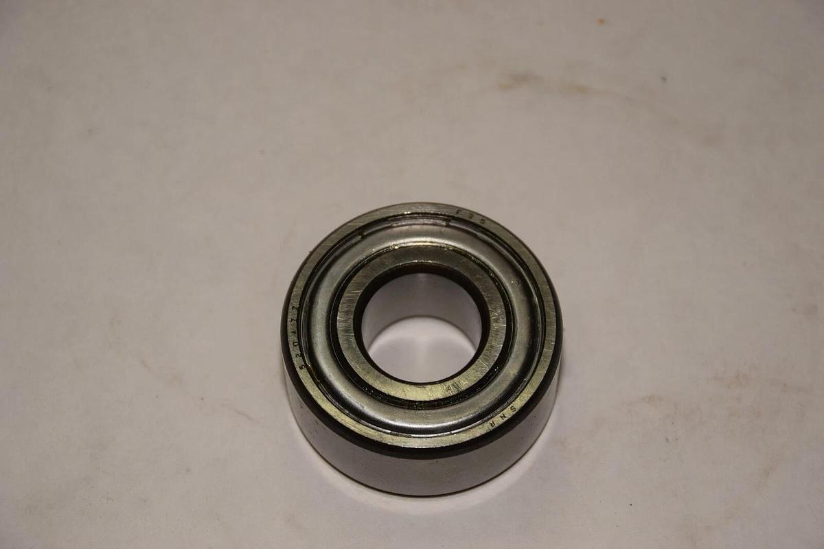 SNF 5204ZZ 5204.ZZ BALL BEARING NEW