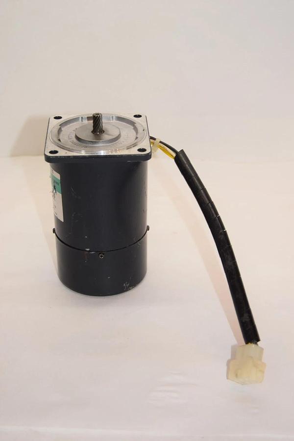 Used ORIENTAL MOTOR CO. LTD 5RK40GN-AM-115 40W 115V 60Hz 1550rpm Magnetic Brake Motor