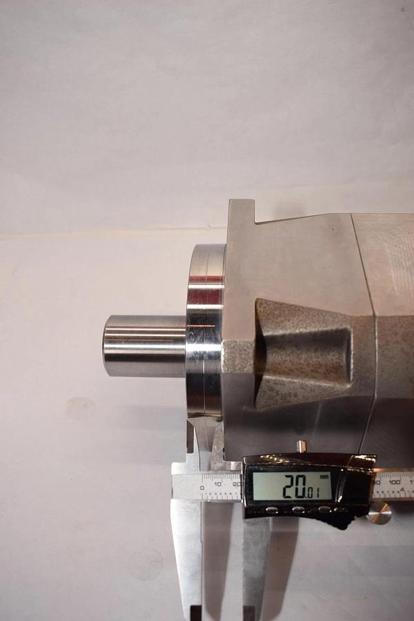 Parker Inline Helical Planetary GearBox Gear Box Reducer 50:1 PS142-050 (NEW)